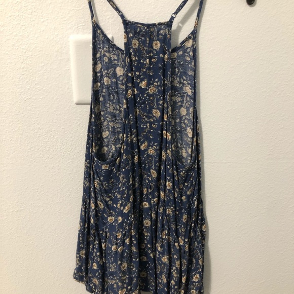 American Eagle Flowy Summer Tank - Picture 3 of 3